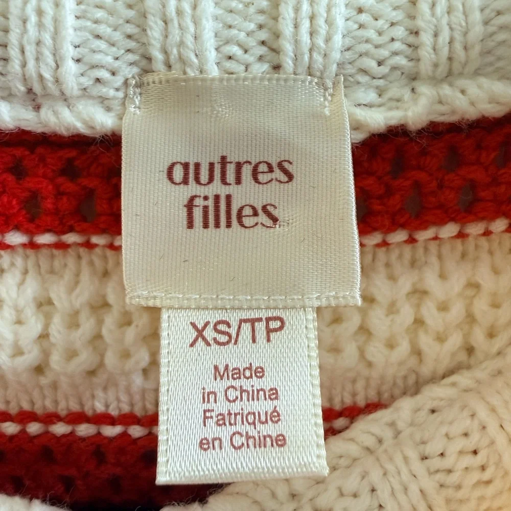 Chic Striped Red and Cream Women's Sweater - Picture 6 of 7